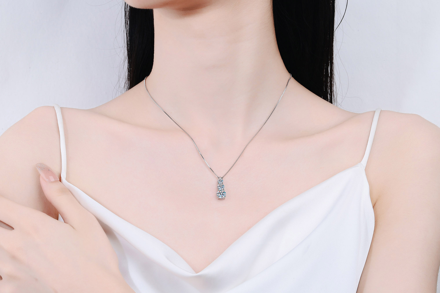 925 Sterling Silver 3pcs Round Moissanite Necklace
