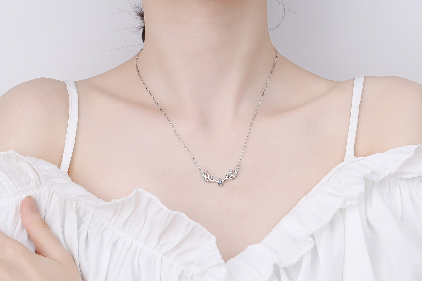 925 Sterling Silber Moissanit Hirschkopf Halskette