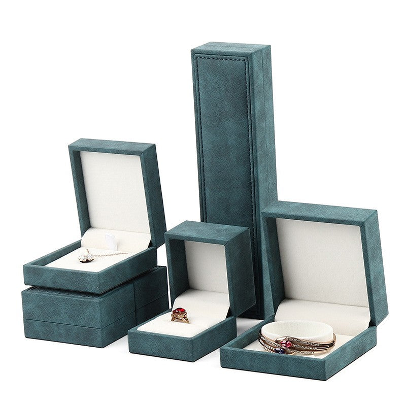Customized Sewn-Edge Velvet Jewelry Box
