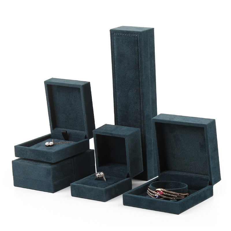 Customized Sewn-Edge Velvet Jewelry Box