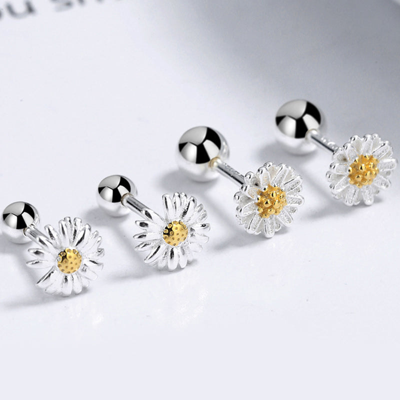 925 Sterling Silver Daisy Screwed Earrings