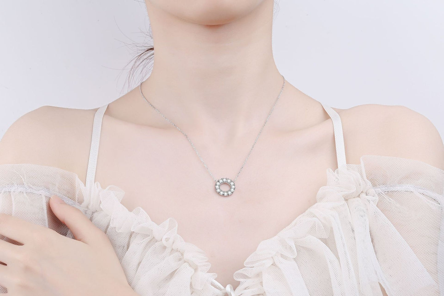 925 Sterling Silber Moissanit Kreis Halskette
