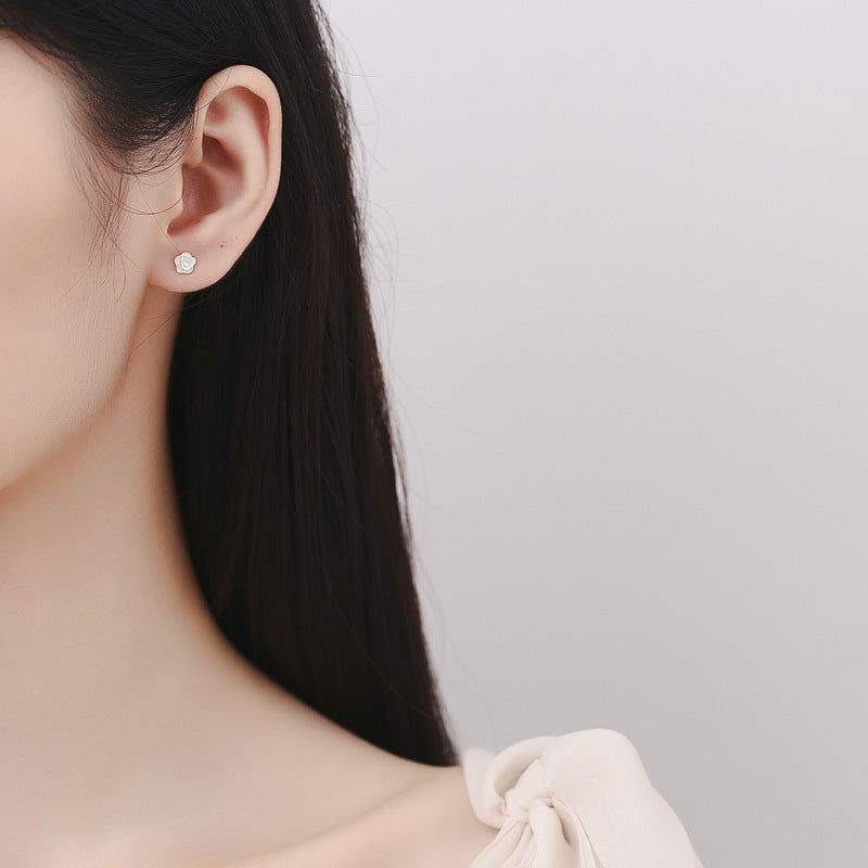 925 Sterling Silver Flower Screwed Earrings