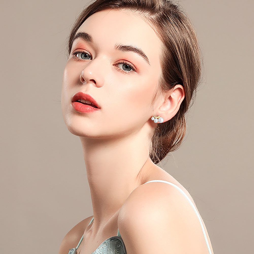 S925 Gold Plated Crescent Triple Pearl Stud Earrings, Graduated 3pcs Bright Luster Freshwater Pearls Arranged on Polished Curved Moon Shape Base