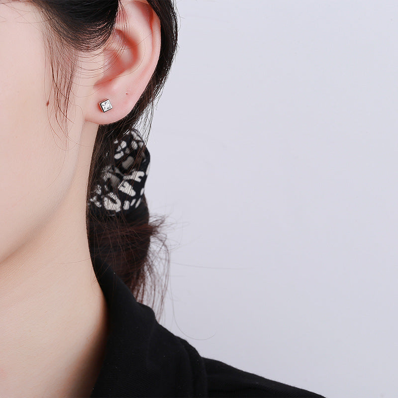 925 Sterling Silver Screwed Earrings