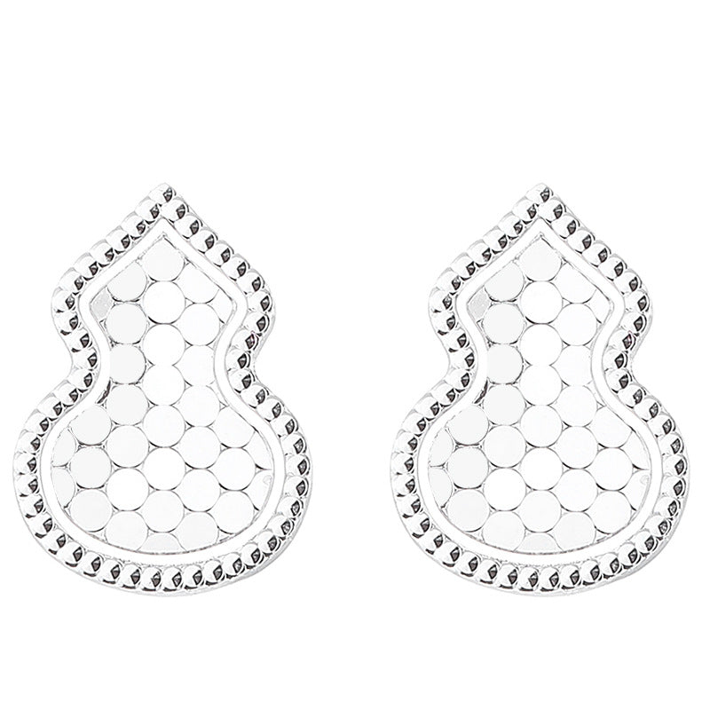 925 Sterling Silver Calabash Screwed Earrings