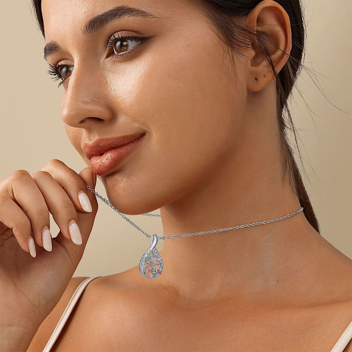 Collar con colgante de mamá de cobre bañado en plata y oro rosa