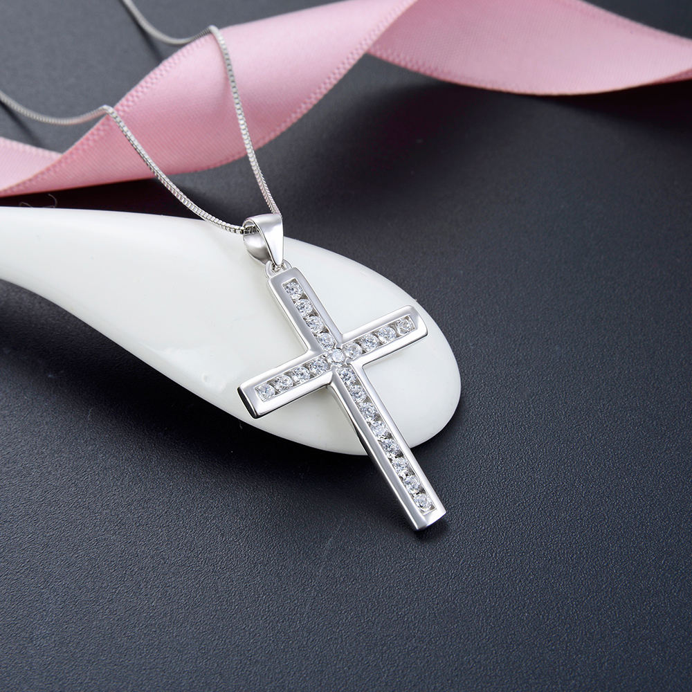 925 Sterling Silver Zircon Cross Pendant Necklace