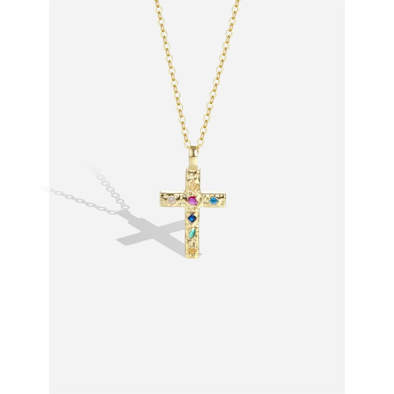 Collar con colgante de cruz de plata de ley 925