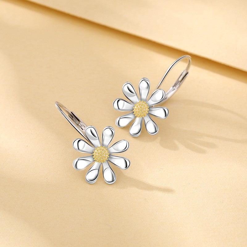 925 Sterling Silver Daisy Earrings