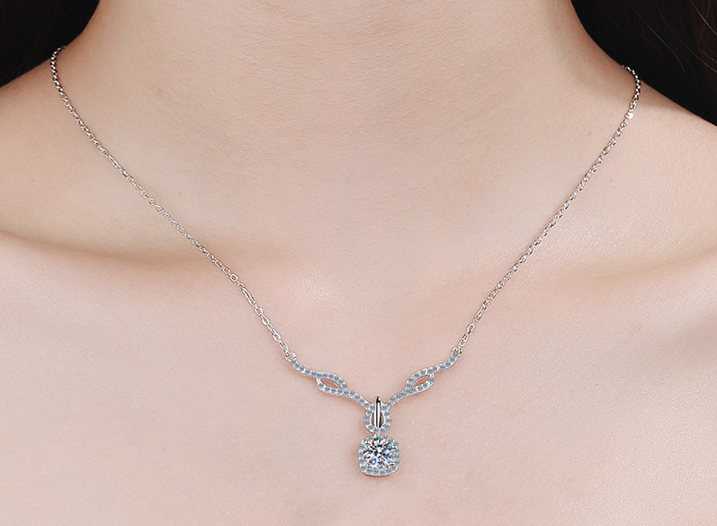 925 Sterling Silver Luxury Moissanite Necklace