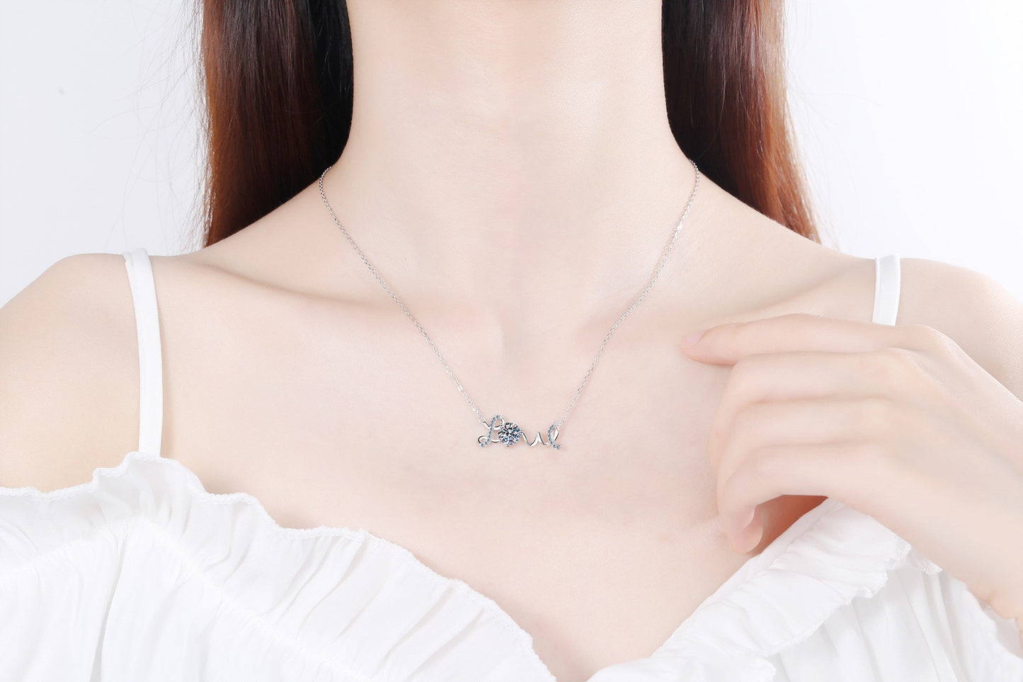 925 Sterling Silber Moissanit LOVE Halskette
