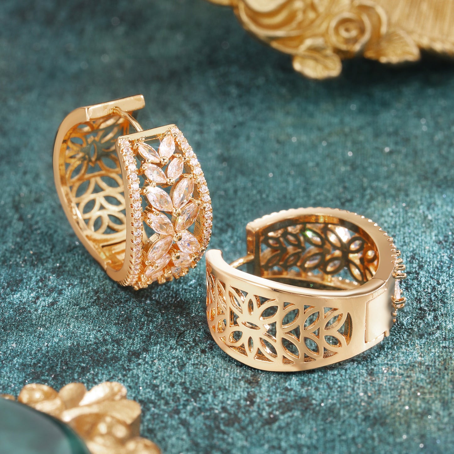 Brass With Plated Fashion Jewelry Earrings