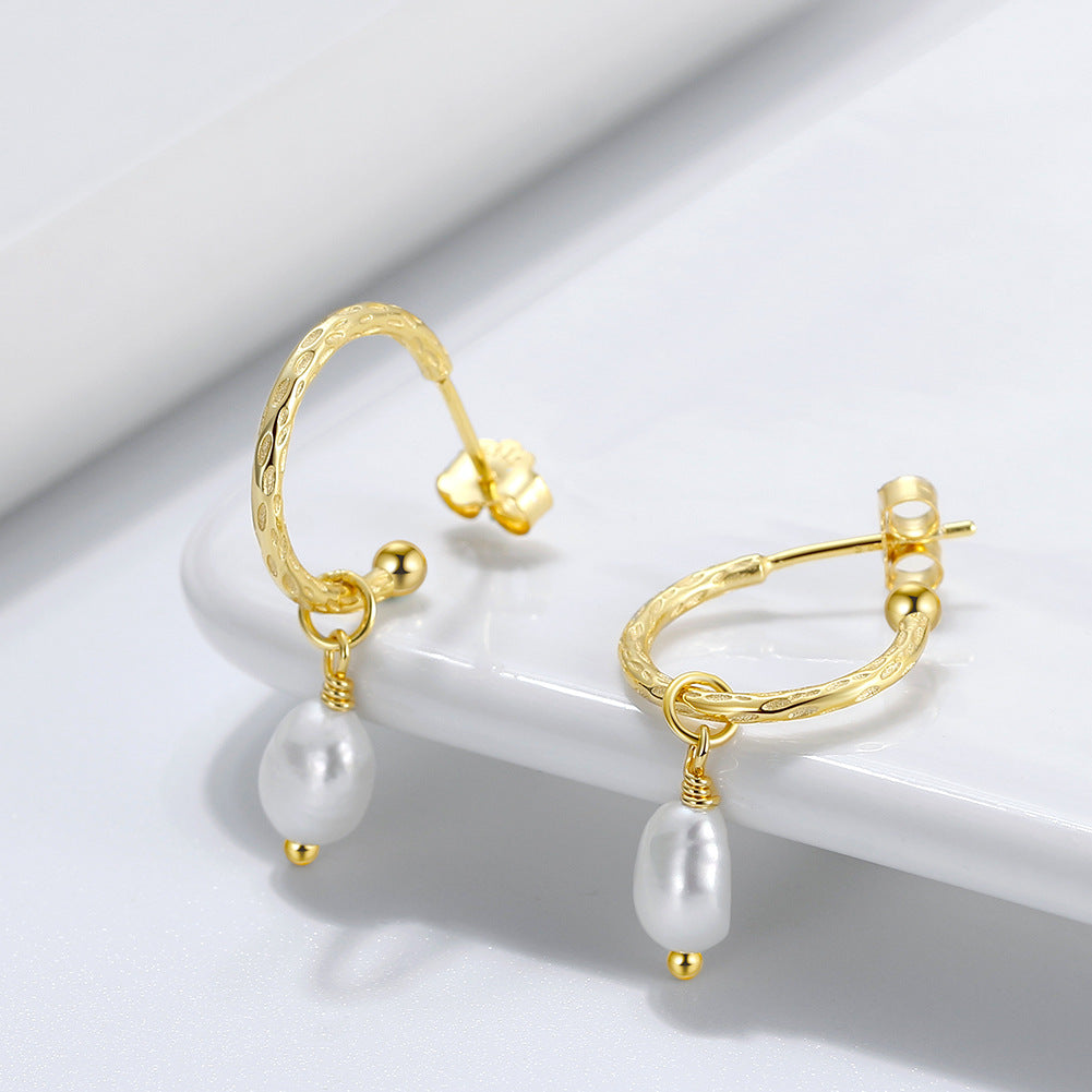 S925 Sterling Silver Textured C-Hoop Pearl Drop Earrings, Glossy Oval Freshwater Pearl Pendant on Hammered Pattern Open Silver Hoop