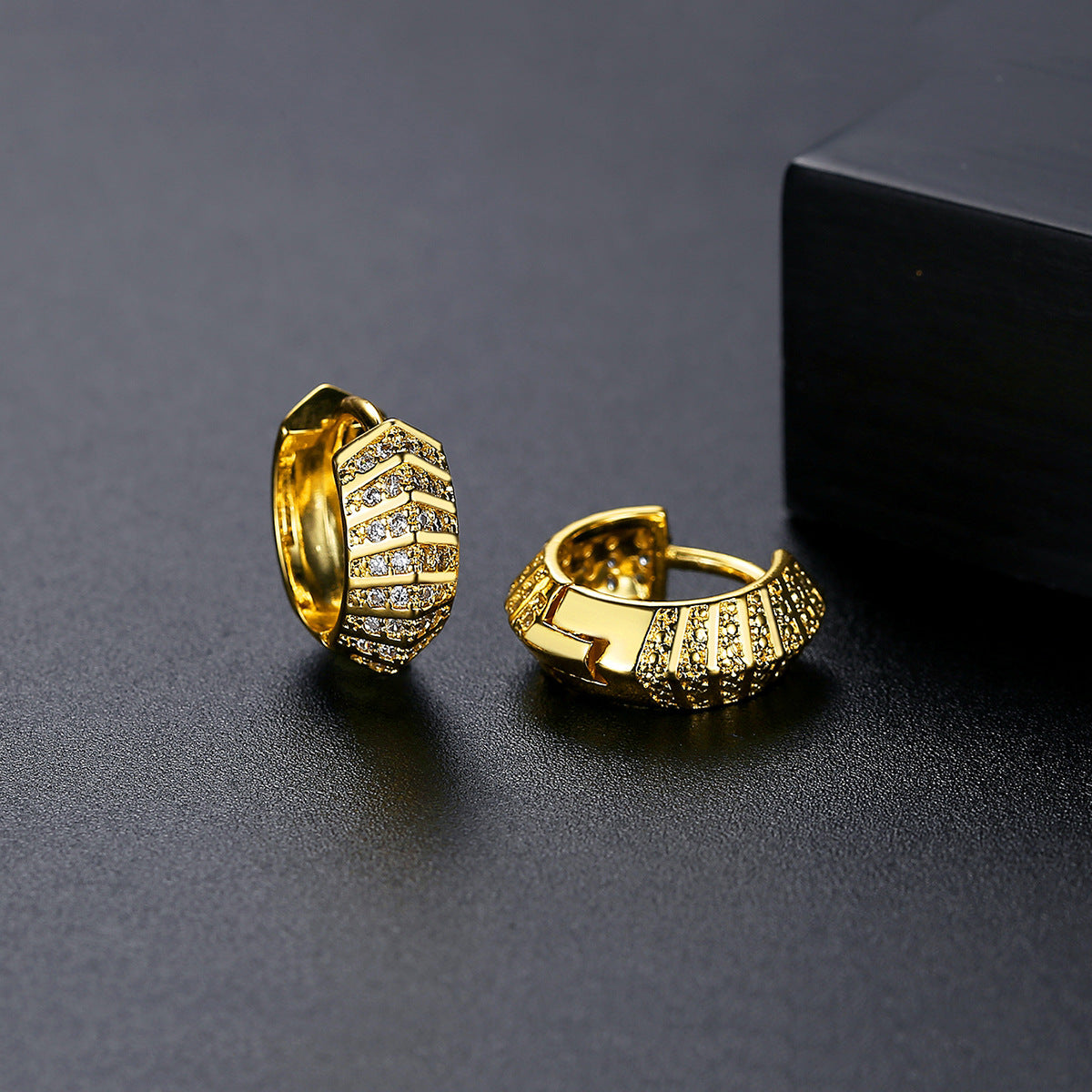 Copper With Gold Plated Fashion Jewelry Earrings