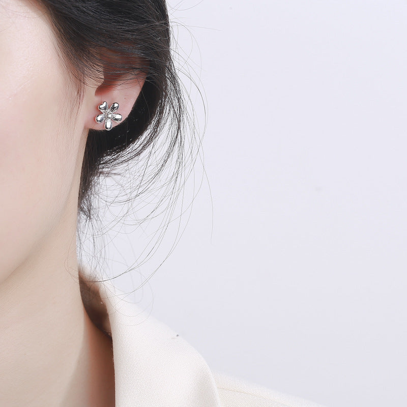 925 Sterling Silver Flower Screwed Earrings