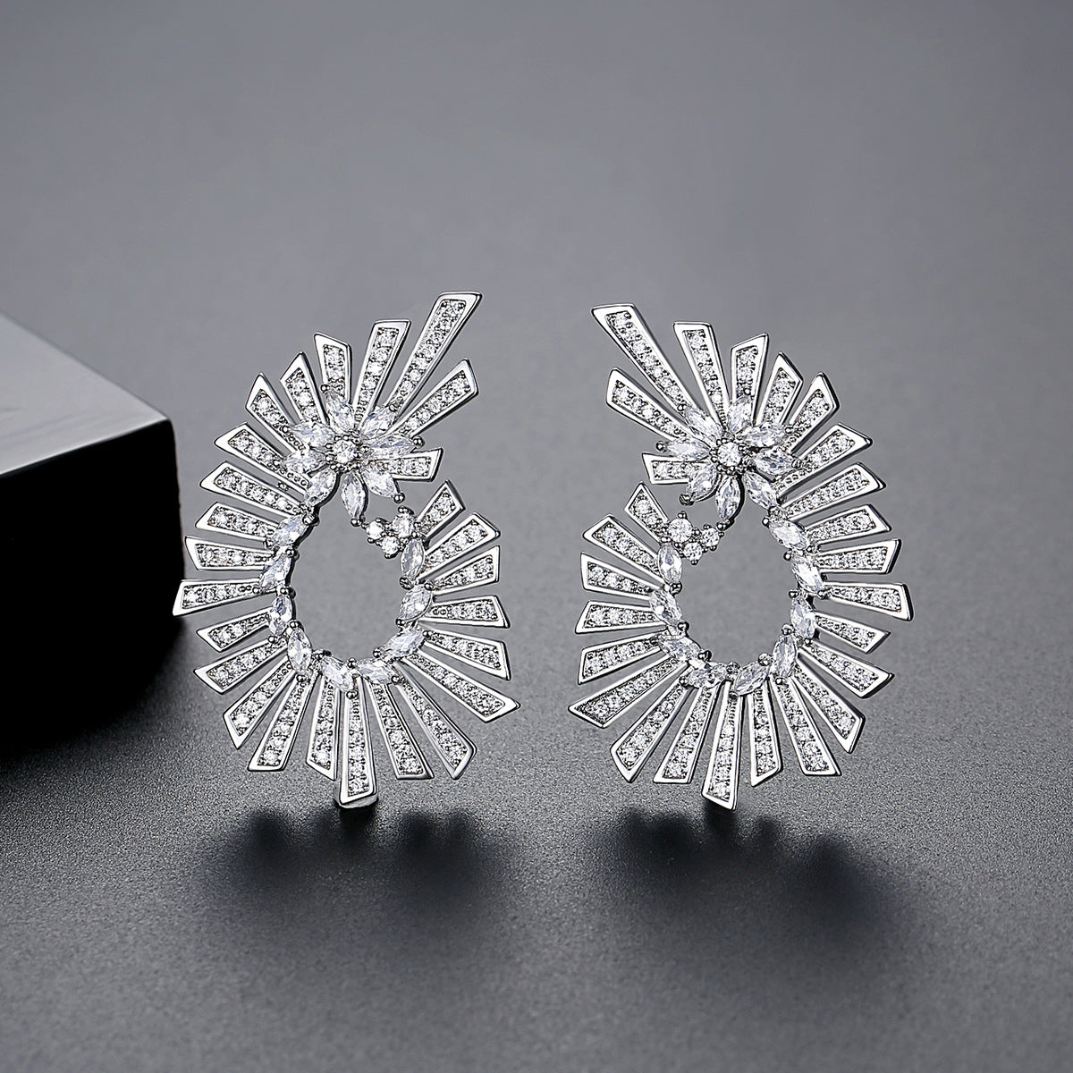 Copper With Silver Plated Fashion Jewelry Earrings