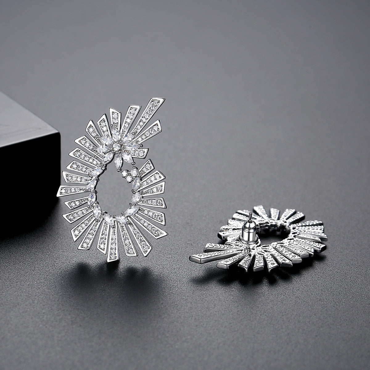 Copper With Silver Plated Fashion Jewelry Earrings