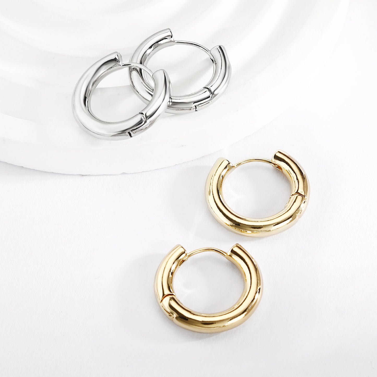 Brass With Plated Fashion Jewelry Earrings