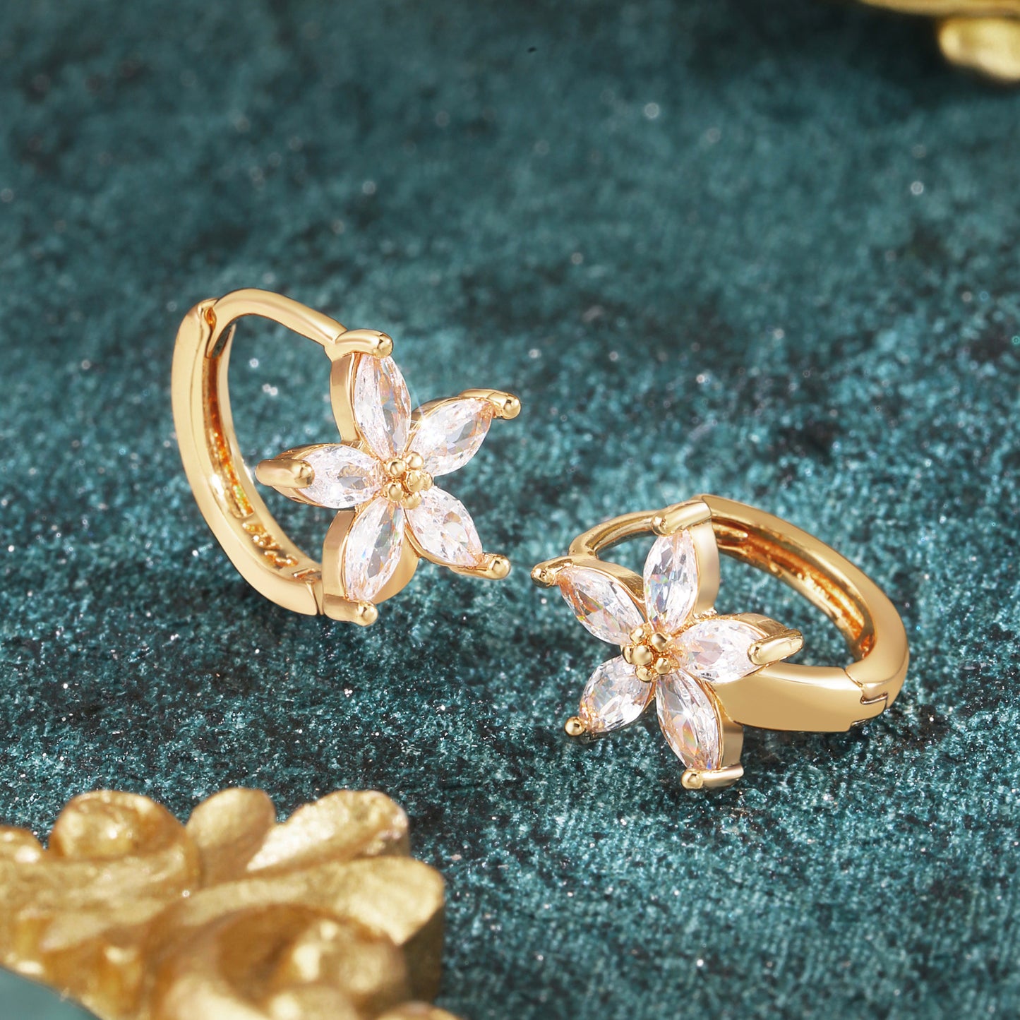 Brass With Plated Fashion Jewelry Earrings