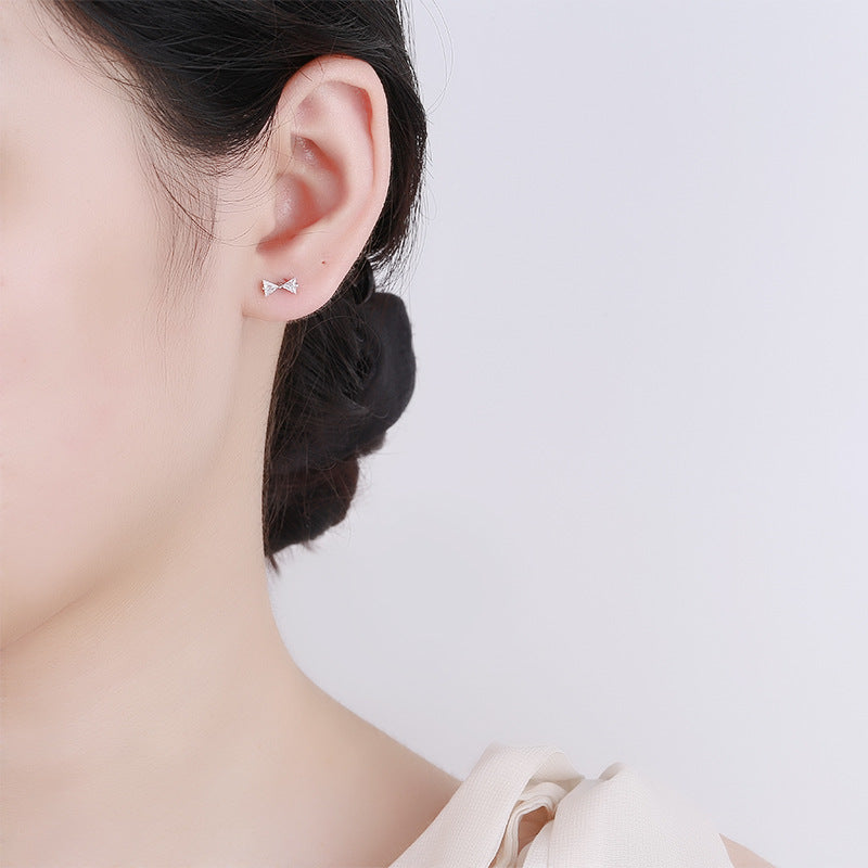 925 Sterling Silver Knot Screwed Earrings