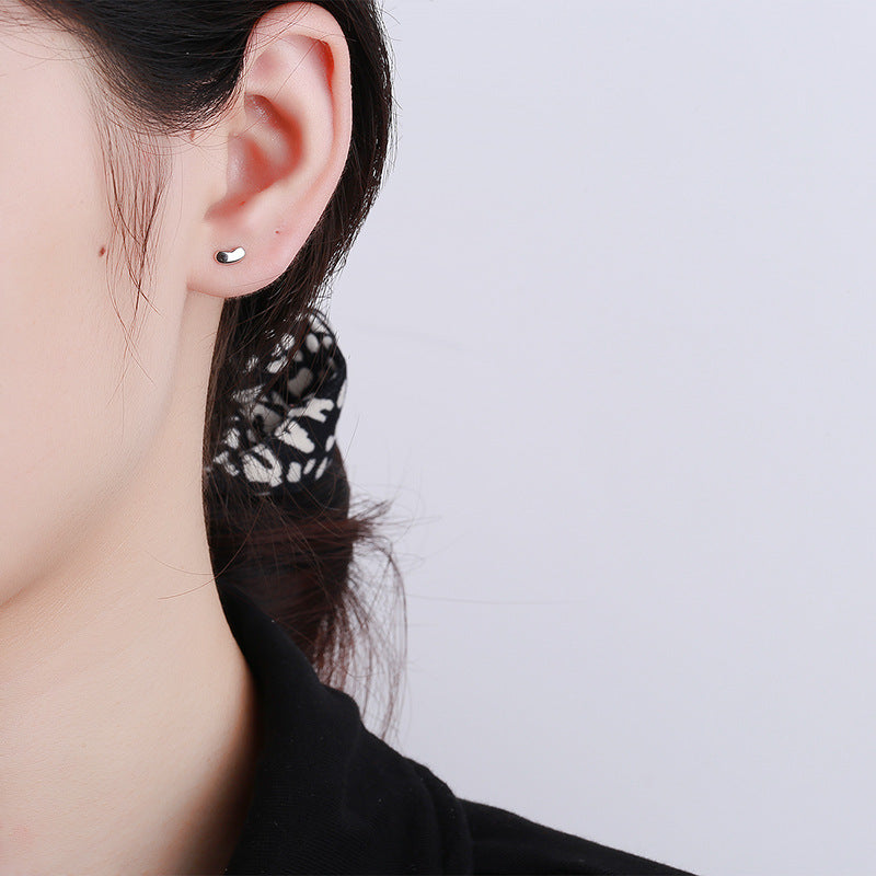 925 Sterling Silver Leaf Screwed Earrings