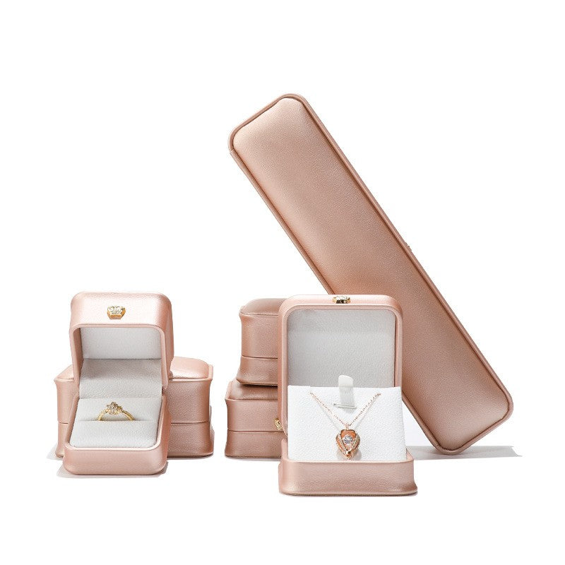PU Leather Crown-Inspired Jewelry Box