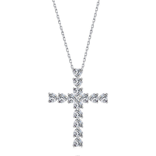 Collar con colgante de cruz de plata de ley 925